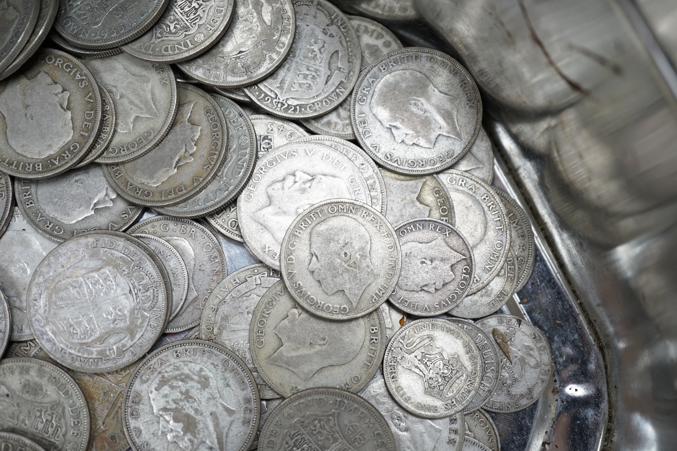 A group of George V and VI halfcrowns and other coins